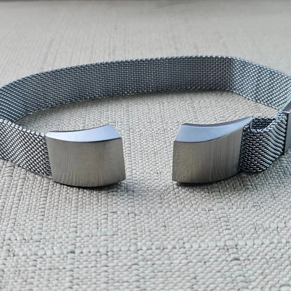 Replacement Band for Fitfit ALTA HR Silver Tone Mesh Metal Strap Size adjustable